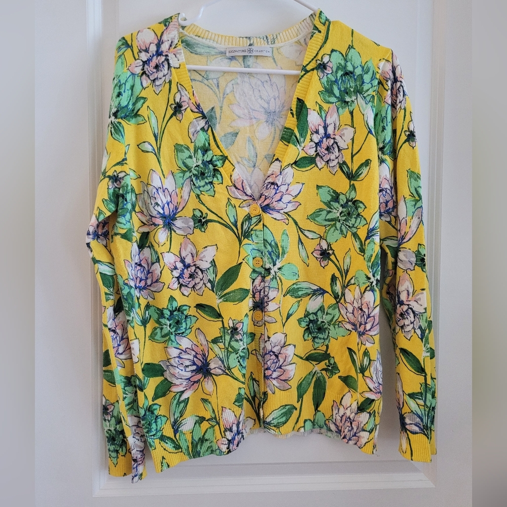 Signature Collection Cardigan size large summer floral design